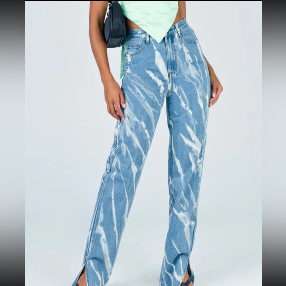 Lioness Alabama Relaxed straight Blue and White Jeans with Tie-Dye Design